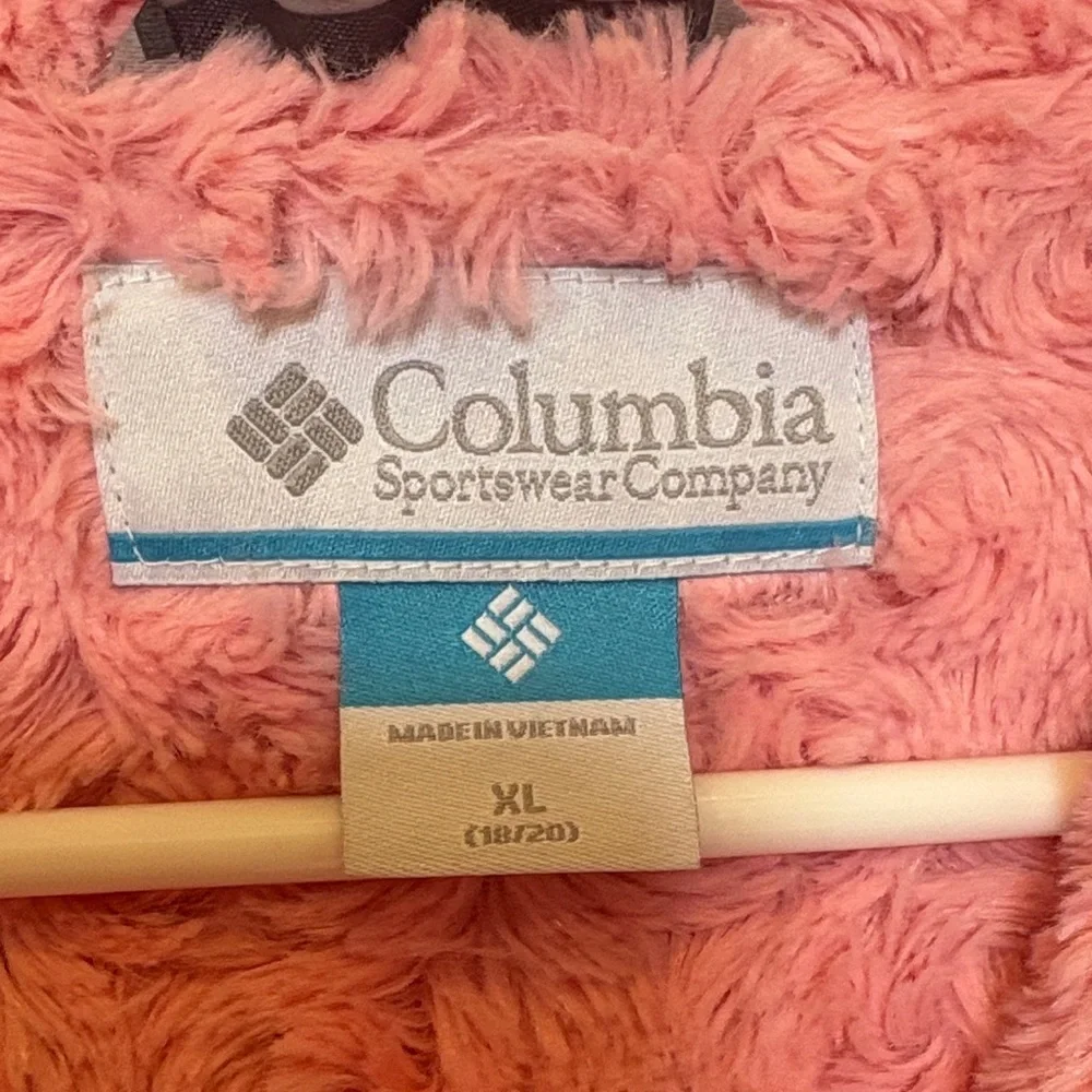 Columbia Quilted Hooded Jacket with Plush Lining Girl’s size 18/20 XL